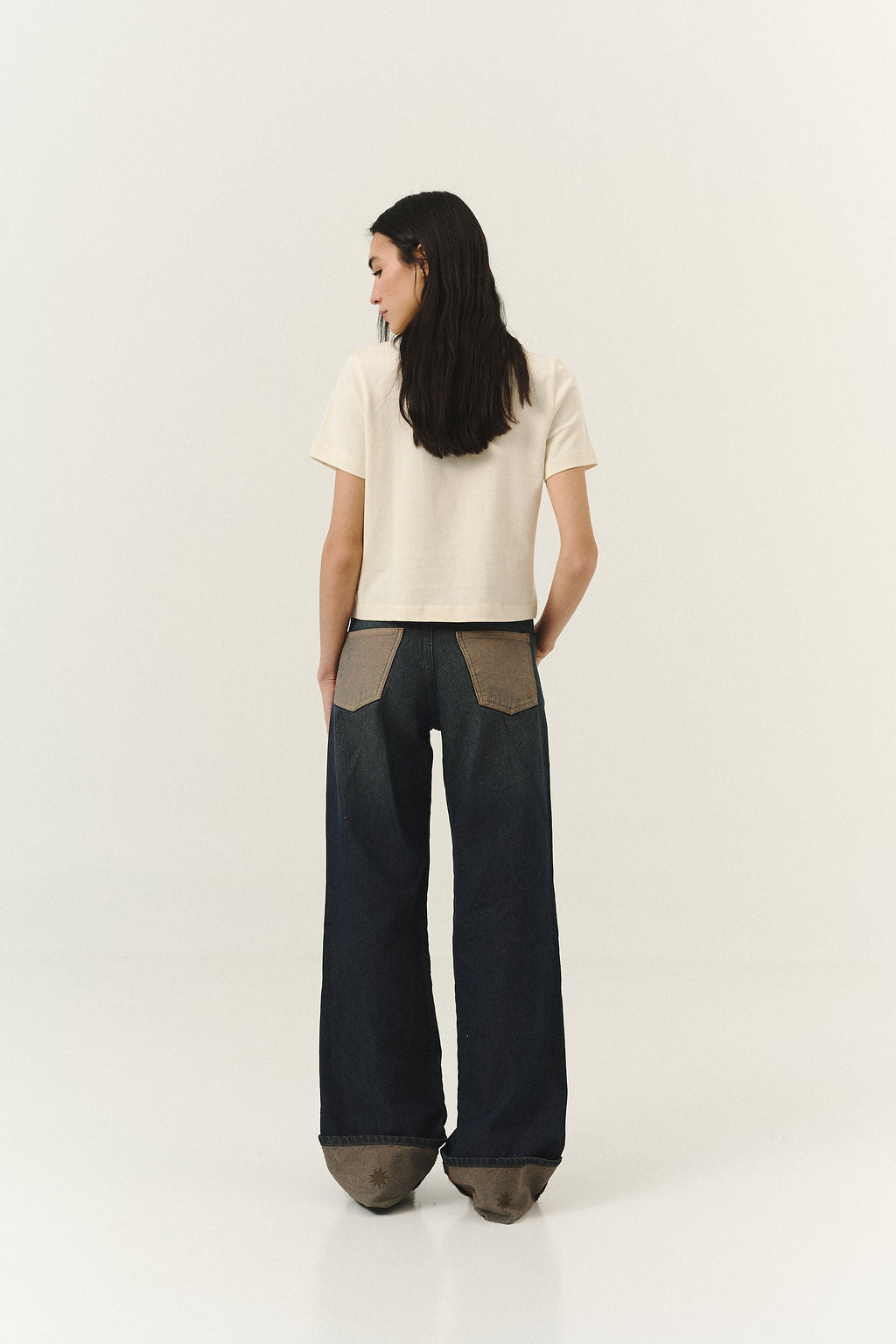 Statement Jean in Washed Brown Indigo