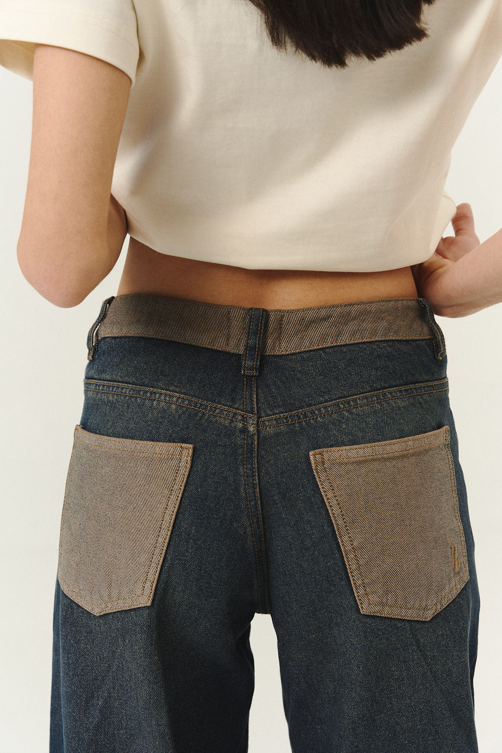 Statement Jean in Washed Brown Indigo