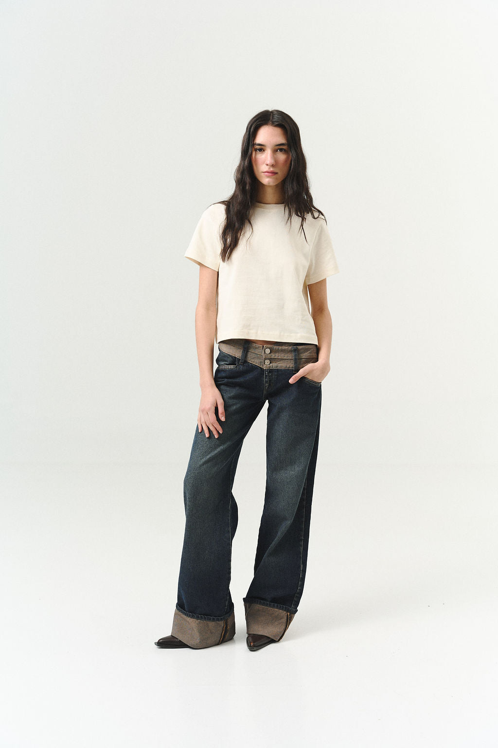 Statement Jean in Washed Brown Indigo