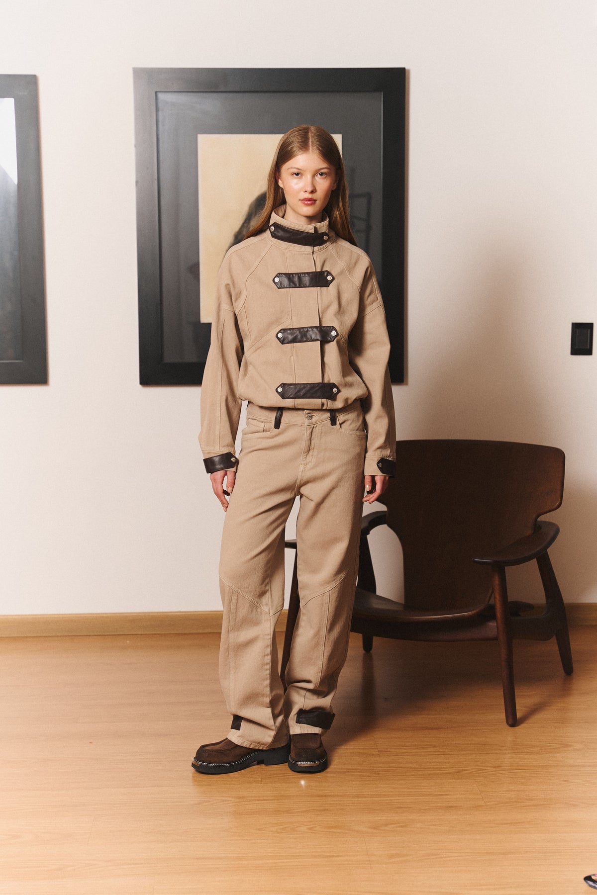 Buckle Jean in Khaki